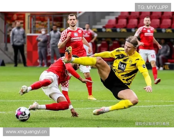 阿贾克斯关键比赛表现不佳，稳定性面临考验，对争冠形势产生影响