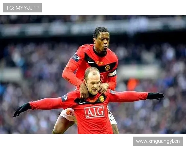 曼联豪掷2亿引援却阵容混乱，引援逻辑是否已崩盘？