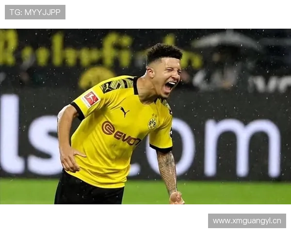 桑乔与萨卡：边路推进路径分化，前者更倚重内切终结，后者趋向多点参与